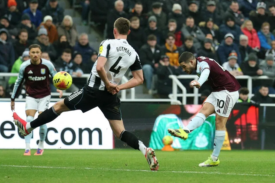 Aston Villa, Newcastle, menang