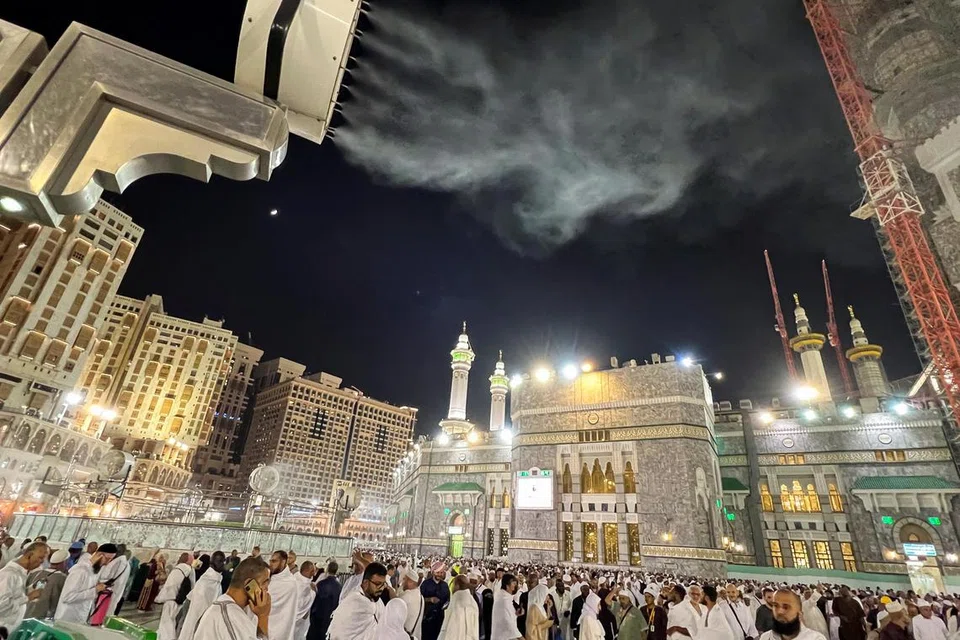 JEMAAH MENINGKAT: Langkah Arab Saudi mempermudah permohonan bagi mendapatkan visa umrah menyaksikan peningkatan bilangan jemaah ke negara itu.