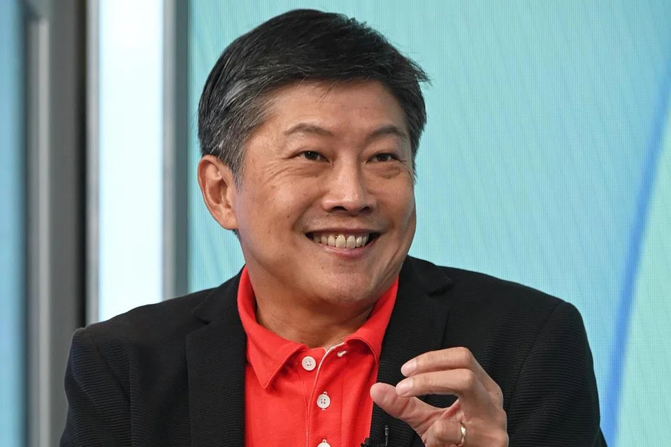 "Dengan pembaharuan MOU CTC di bawah UTES dan Singtel, ia menegaskan lagi kepercayaan kita terhadap keberkesanan program CTC NTUC. Apabila pekerja boleh berkembang seiring dengan transformasi perniagaan, kita boleh memastikan bahawa perniagaan terus berkembang maju, dan pekerja boleh terus meraih gaji baik dan menikmati kebajikan dan prospek kerja yang lebih baik." - Setiausaha Agung NTUC, Encik Ng Chee Meng.