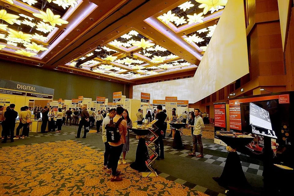 BANTU SEKTOR TERJEJAS: MTI antara lain akan membantu syarikat dalam sektor yang telah berubah secara kekal disebabkan pandemik Covid-19, seperti pelancongan pasaran besar-besaran dan hiburan sosial, mencipta semula perniagaan mereka dan bergantung pada pasaran dan produk baru. - Foto ZAOBAO