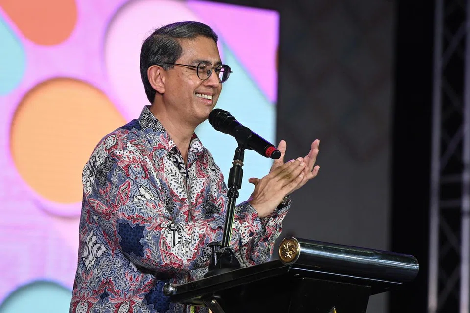 Menteri Negara (Ehwal Dalam Negeri merangkap Pembangunan Negara), Profesor Madya Dr Muhammad Faishal Ibrahim menyampaikan ucapan sewaktu konsert meraikan ulang tahun keenam Wisma Geylang Serai di Persada Budaya pada 25 Januari.