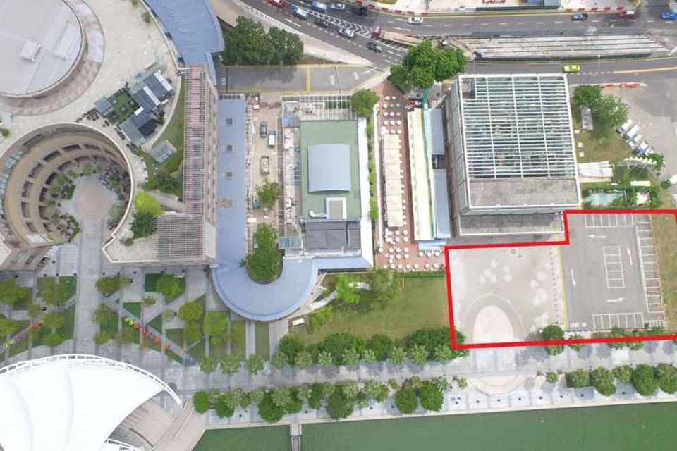 RUANG SENI BERSAIZ SEDERHANA: Tapak seluas 3,000 meter persegi bagi Teater Di Tepian Air bernilai $30 juta dan dapat memuatkan antara 550 dengan 1,000 tempat duduk akan dibina Esplanade -Teater di Pesisiran dan dijangka dibuka menjelang 2021. - Foto THE STRAITS TIMES