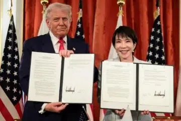 Perdana Menteri Jepun Cik Sanae Takaichi memuji usaha Presiden Amerika Encik Donald Trump  menyelesaikan konflik global dan berkata beliau akan mencalonkannya untuk Hadiah Nobel Keamanan.