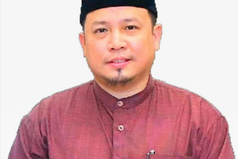 "Bantulah kami untuk sebarkan maklumat mengenai Wakaf Iltizam ini kepada ahli keluarga dan teman-teman yang lain atau niatkanlah wakaf anda untuk ahli keluarga yang telah kembali ke rahmatullah kerana pahalanya akan sampai kepada mereka secara berterusan, insya-Allah." - Encik Haji Muhammad Khairul Jameel Yahya, Pengerusi Masjid Al-Amin.