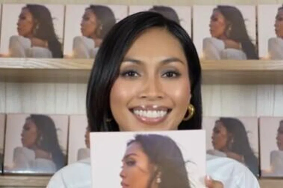 Album ‘Janji’ yang dikeluarkan pada 2024 oleh penyanyi Malaysia, Dayang Nurfaizah, mungkin merupakan album terakhirnya yang dihasilkan dalam bentuk cakera padat (CD) disebabkan kekurangan tempat mencetak CD pada masa kini. 