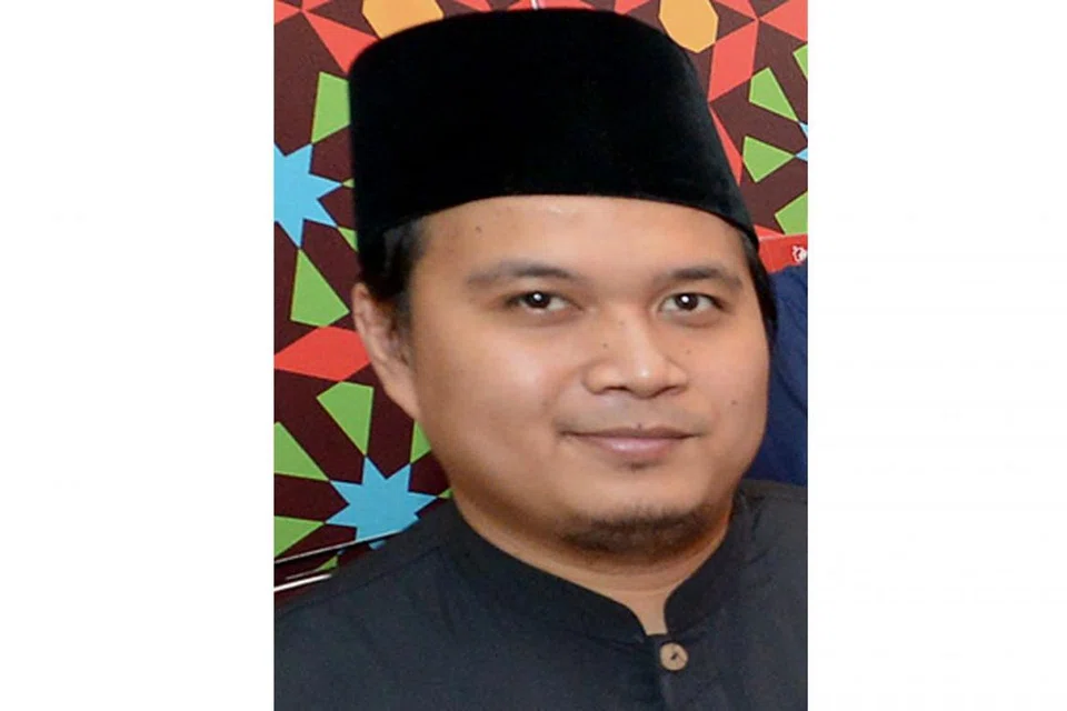USTAZ MA'AZ SALLIM: Bantu kemas rumah dan ke pasar juga satu sikap romantis.