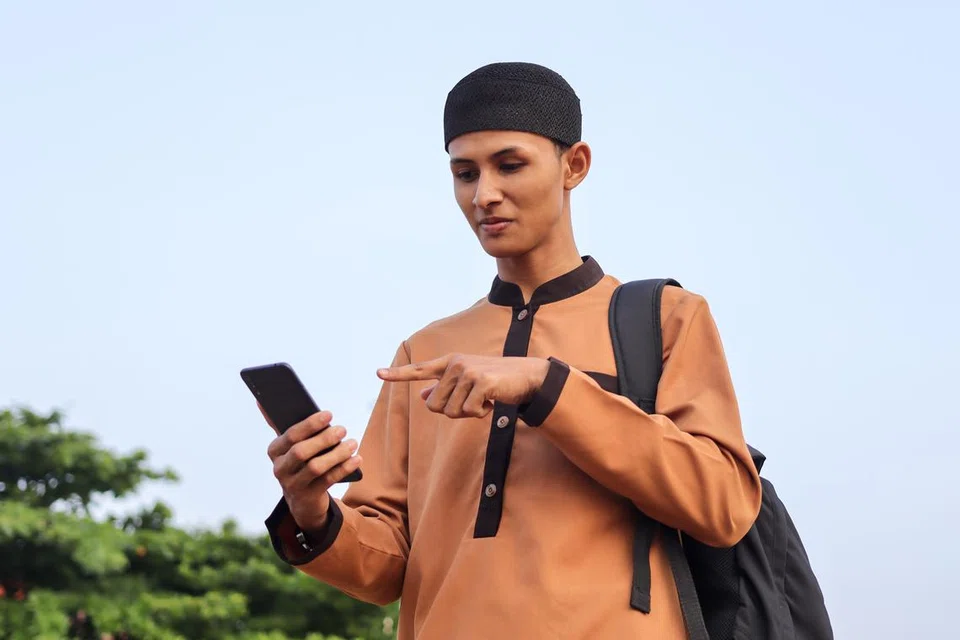 Meskipun penggunaan media sosial semakin meluas, syariat tetap menetapkan garis panduan penggunaannya, terutama ketika berdakwah di dalam talian.