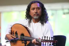 Dari gitar moden ke alat muzik purba, oud, Encik Azrin Abdullah kini pengamal dan pendidik alat muzik tradisional bersama Sri Mahligai, bergabung dengan Persatuan Perubatan Warisan melayu (PPWM) untuk berkongsi tentang oud sebagai rawatan pelengkap. 