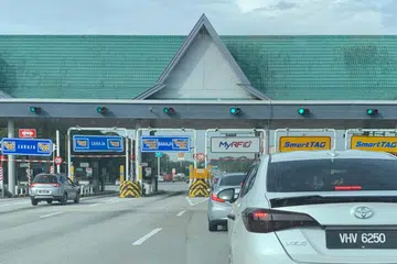 TOL DI GENTING HIGHLANDS: Projek pembinaan plaza tol di jalan menaiki Genting Highlands menerusi Gohtong Jaya bukan di bawah bidang kuasa Kementerian Kerja Raya dan Lembaga Lebuhraya Malaysia.
