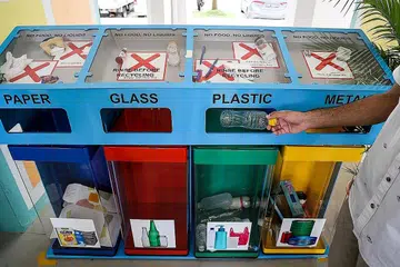 KEKAL RENDAH: Kadar kitaran semula domestik Singapura kekal pada 13 peratus tahun lalu - tidak berubah daripada perangkaan. - Foto ZAOBAO