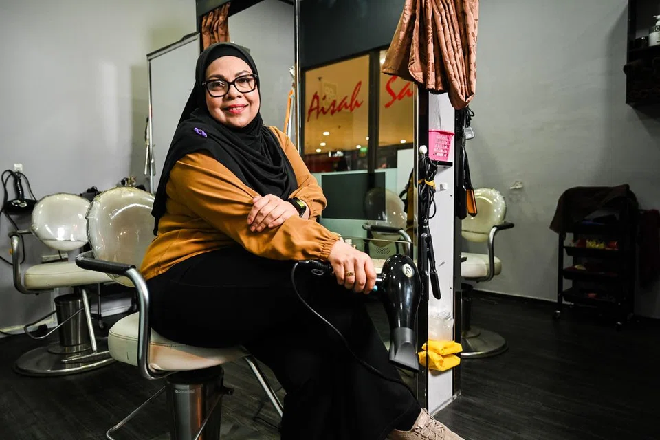 aisah ibramsah, aisah salon, penjagaan rambut, lucky plaza, rawatan rambut