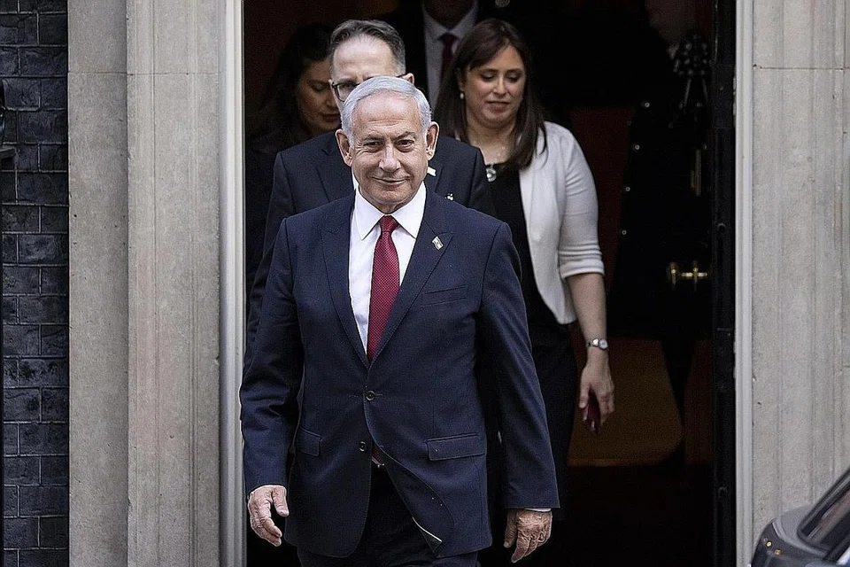 ENCIK BENJAMIN NETANYAHU: Berkata perjanjian perdagangan bebas turunkan kos sara hidup dan menyuntik tenaga ke dalam perniagaan antara Israel dan UAE. - Foto EPA-EFE