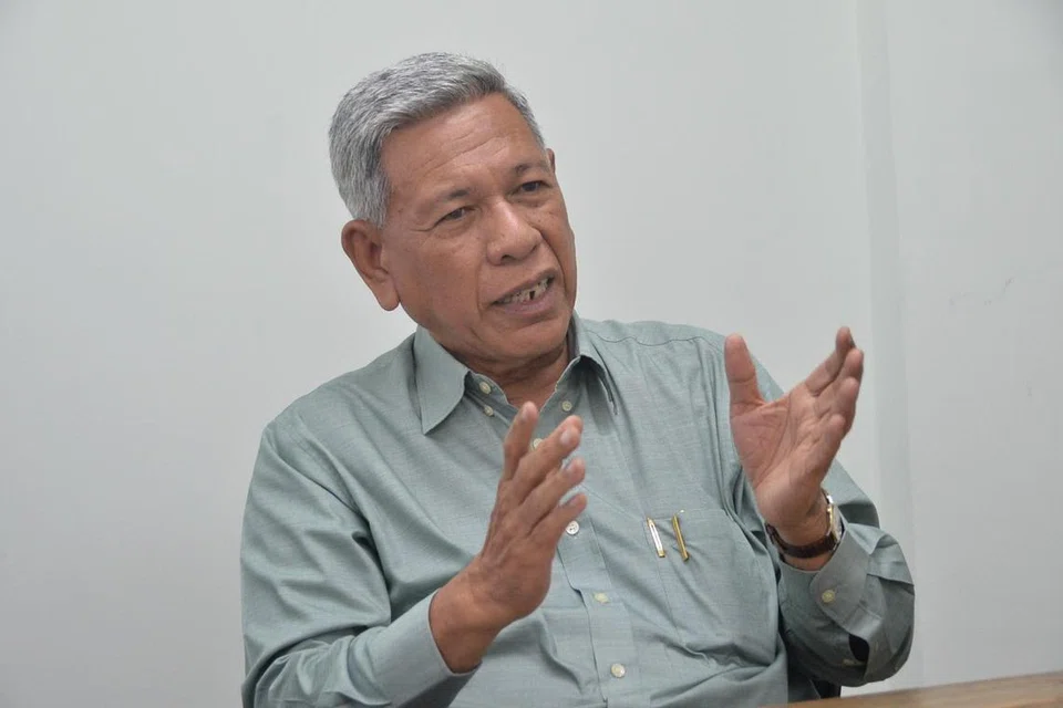 MANTAN PRESIDEN: Encik Hussaini Abdullah.
