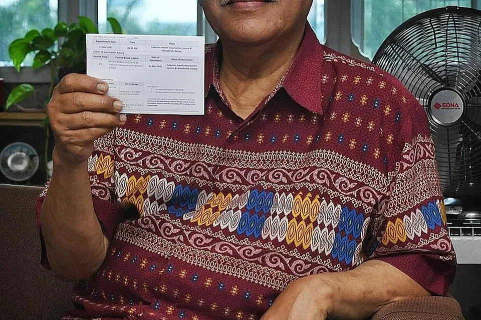 BIASA-BIASA SAJA: Ustaz Maarof Mohamad, yang telah mendapatkan suntikan dos pertama vaksin pada 1 Mac lalu, berkata beliau tidak mengalami apa-apa alahan, pening atau rasa tak sedap. - Foto BH oleh KHALID BABA