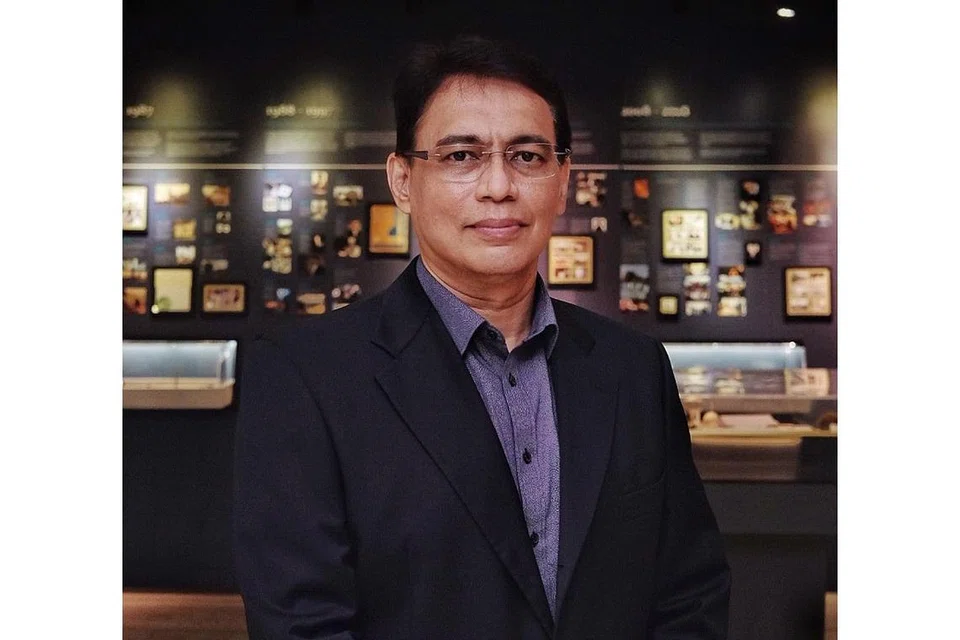 Encik Kadir Maideen.