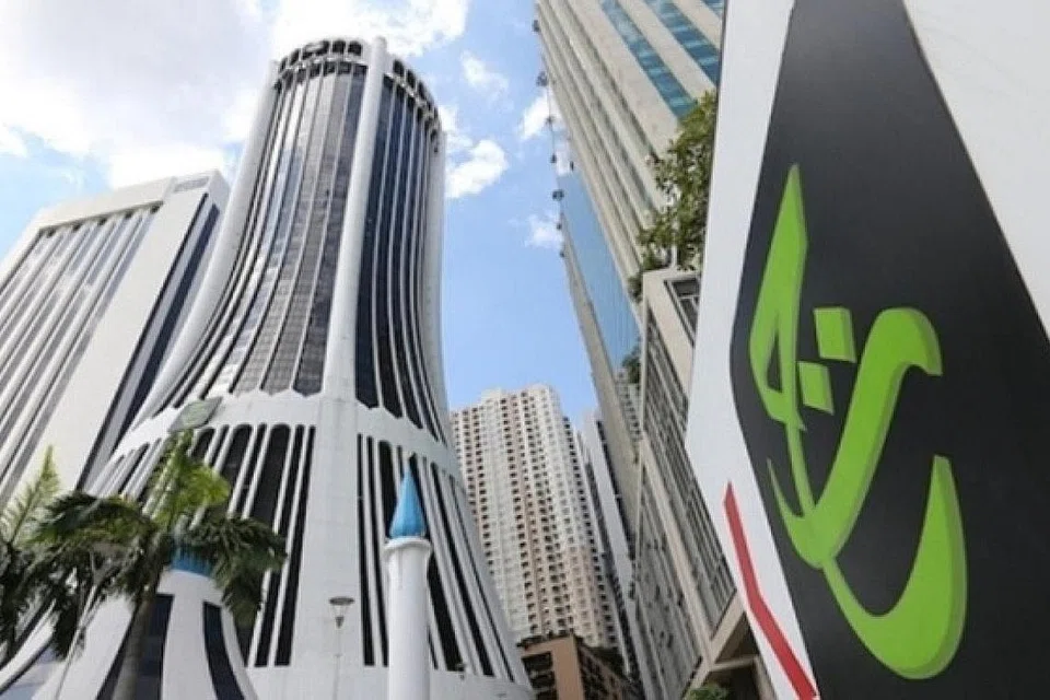 DILANDA MASALAH KEWANGAN: Akaun Tabung Haji menunjukkan jumlah aset keseluruhan badan itu ialah sebanyak RM70.3 bilion ($23.08 bilion), dengan jumlah liabiliti sebanyak RM74.4 bilion. - Foto fail