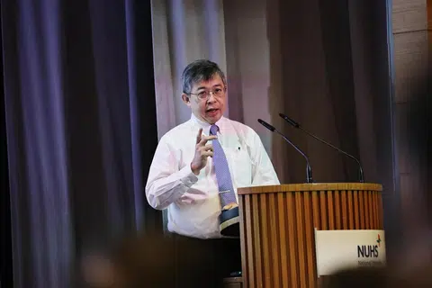 Kesihatan gigi, trend penuaan, warga emas, Ketua Pengarah Kesihatan, Kementerian Kesihatan (MOH), Profesor Kenneth Mak