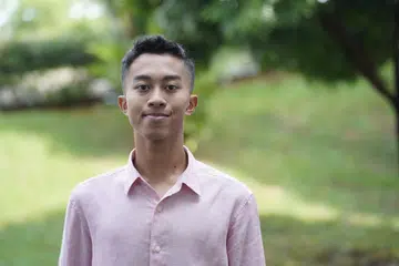BERSYUKUR: Pelumba basikal Singapura Haqimi Fandi merupakan antara 99 penerima Biasiswa Yayasan Olimpik Singapura-Peter Lim berusia 18 tahun dan ke bawah.