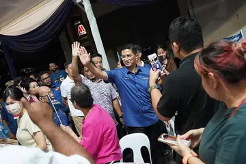 YAKIN SOKONGAN PENGUNDI MUDA: Datuk Azmin yakin ramai pengundi muda berusia 18 hingga 21 tahun lebih berpihak pada PN kerana mereka ingin masa depan lebih terjamin dan mahu sebuah kerajaan yang berupaya membuka lebih banyak peluang pekerjaan. - Foto FACEBOOK AZMIN ALI
