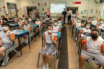 PERLU KESEIMBANGAN: Gabungan sosial "ekstrem" dalam sesebuah kelas boleh menimbulkan cabaran kepada guru, ujar Dr Maliki, yang menekankan perlunya keseimbangan. - Foto fail