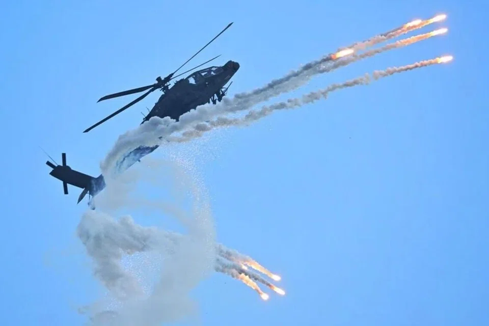 AH-64D Apache akan membuat persembahan semasa pertunjukan udara.