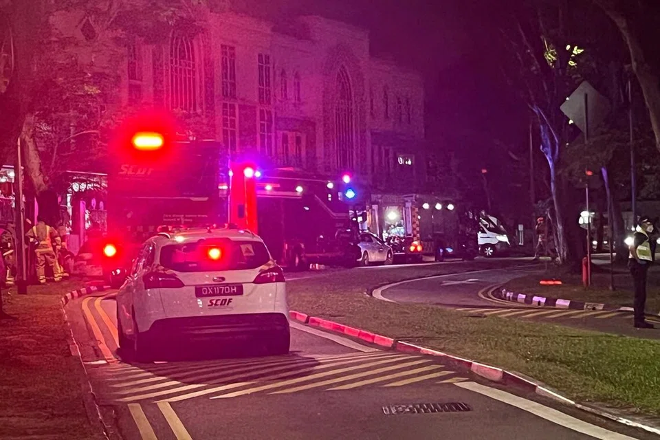 Jemaah di Masjid Al-Istiqamah di Serangoon North Avenue 2 telah diperintah untuk berundur dari masjid sejurus selepas solat Asar pada 24 September selepas masjid itu menerima sebuah bungkusan mencurigakan. 