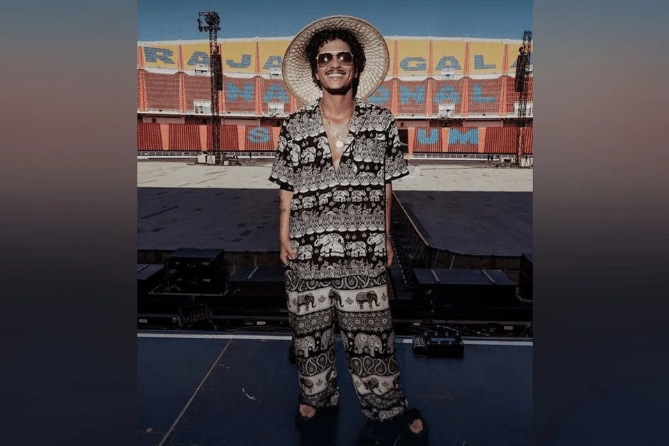 Bruno Mars, elephant pants, bangkok pants