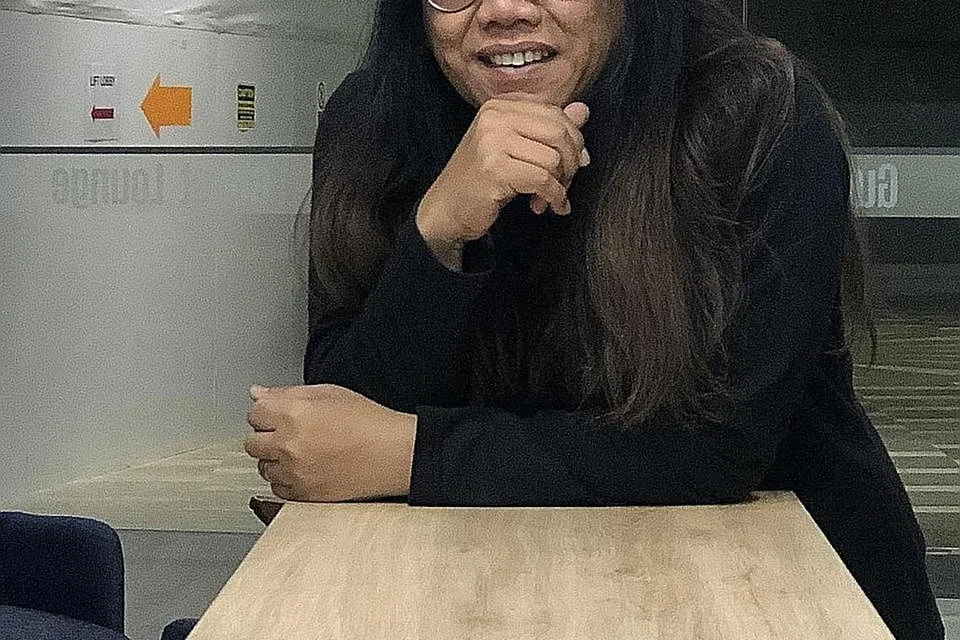 BERIKAN YANG TERBAIK: Mac terus mewarnai persada seni di Singapura kerana cintanya yang mendalam terhadap seni muzik. - Foto fail