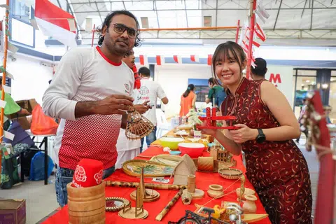 Perayaan Hari Keharmonian Kaum di Pusat Rekreasi Sembawang.