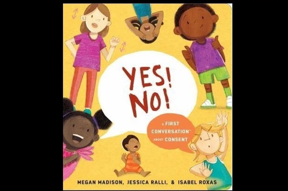 Yes! No!: A First Conversation About Consent

Nombor Panggilan: ELL4-6 302 MAD



Buku yang dibangunkan oleh pakar dalam perkembangan awal kanak-kanak ini menggunakan bahasa dan ilustrasi jelas serta mudah difahami untuk memperkenalkan konsep keizinan kepada kanak-kanak. Buku ini membantu menyemai dan meraikan amalan meminta serta memberi kebenaran sebelum melakukan sesuatu yang melibatkan tubuh badan seseorang.