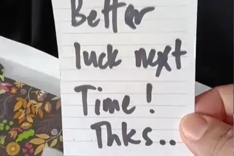 sampul raya, nota gurauan, tidak berhati perut