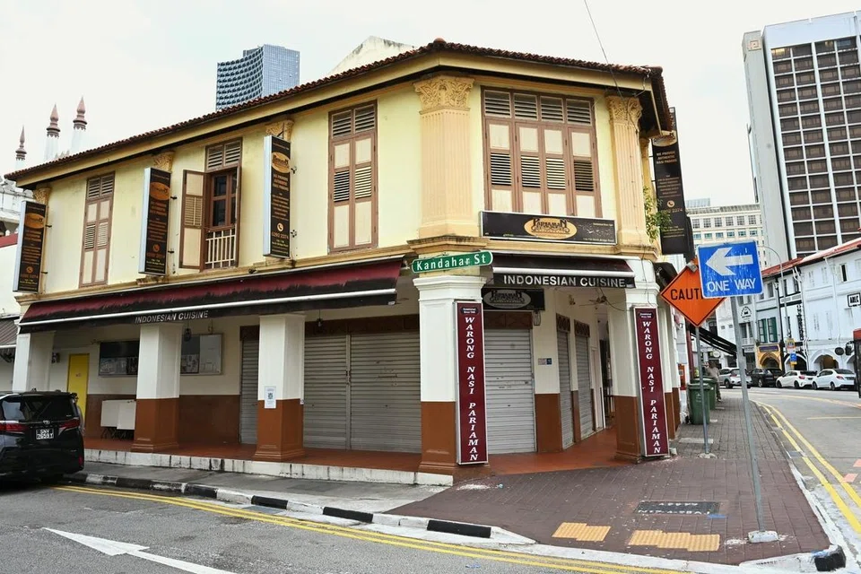 Warong Nasi Pariaman, tutup, Pemilik enggan komen, sedih, ucap terima kasih kepada pelanggan 