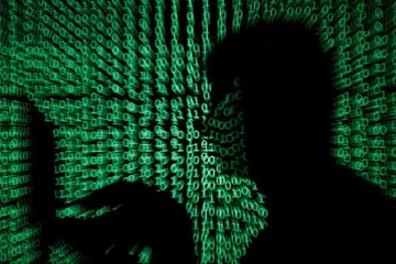 ANCAMAN SIBER: Selain jumlah memancing data yang meningkat, kes jenayah siber di sini turut meningkat tahun lalu berbanding 2016.