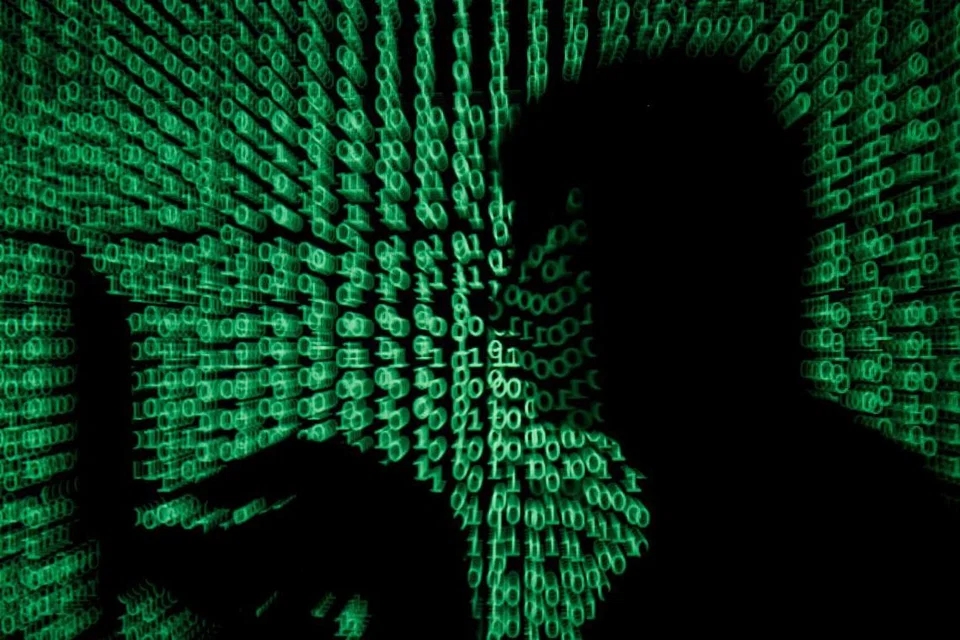 ANCAMAN SIBER: Selain jumlah memancing data yang meningkat, kes jenayah siber di sini turut meningkat tahun lalu berbanding 2016.