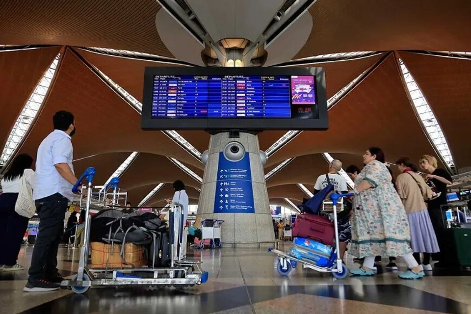 Langkah keselamatan di Lapangan Terbang Antarabangsa Kuala Lumpur (KLIA) dan pintu masuk antarabangsa Malaysia, dipertingkatkan menyusuli beberapa insiden penyeludupan dadah di lapangan terbang negara itu, baru-baru ini.
