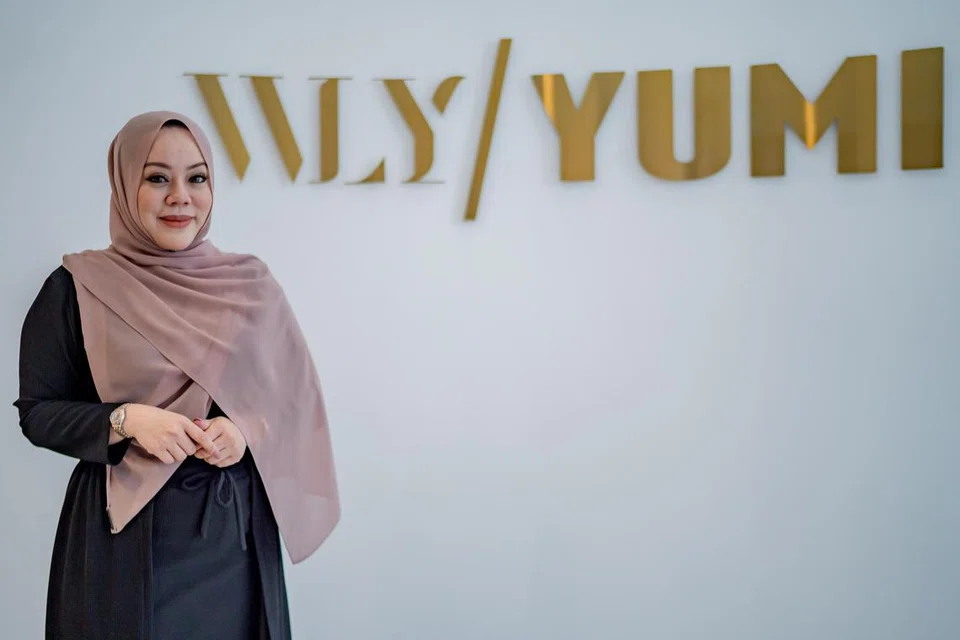 DEMI CINTA DAN USAHA: Pengasas, With Love Yumi, Cik Yumi Ayummi, melalui pelbagai cabaran sebagai seorang usahawan khidmat pengantin. 