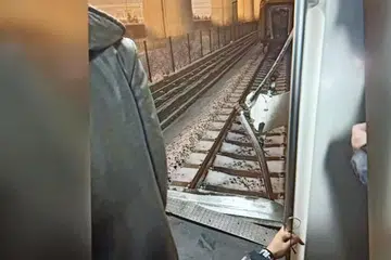 NAHAS KERETA API BAWAH TANAH: Seramai 102 penumpang tercedera dalam kemalangan melibatkan kereta api bawah tanah di Beijing pada 14 Disember.