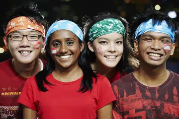 HARMONI: Remaja berbilang bangsa, belia harapan negara (Gambar hiasan)