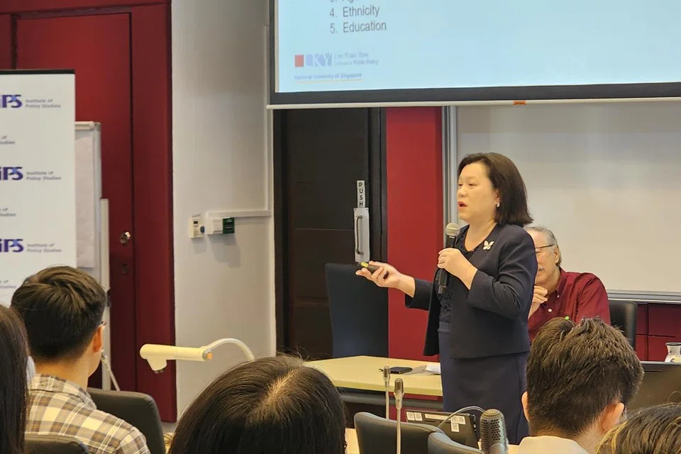 Zamil penyelidik kanan, Institut Kajian Dasar (IPS), Dr Gillian Koh, mendedahkan dapatan daripada Tinjauan Barometer Asia pada 27 September.