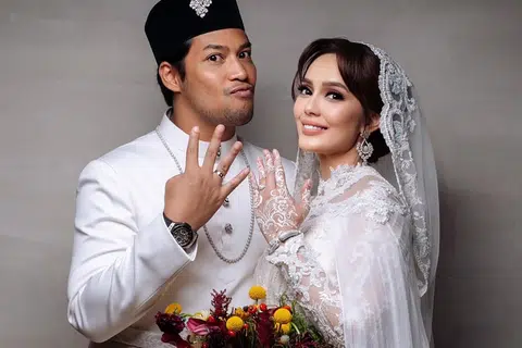Uqasha Senrose, Kamal Adli, cerai, perkahwinan