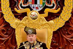 SULTAN MUHAMMAD V: Letak jawatan sebagai Agong berkuat kuasa 6 Januari 2018.