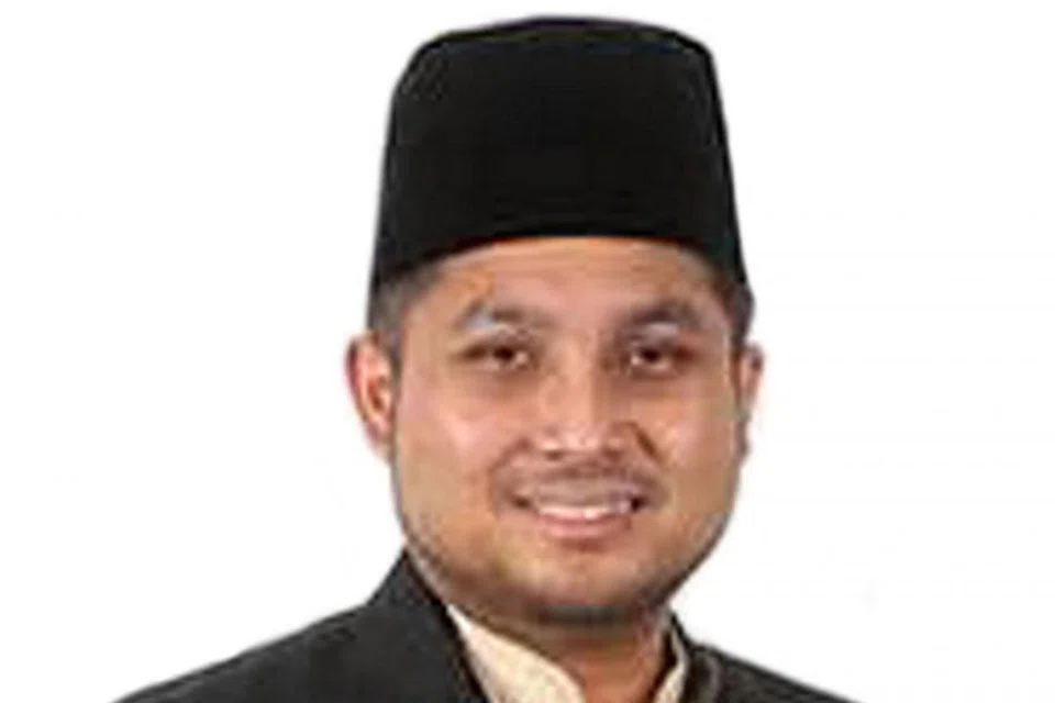 - Ustaz Mustazah Bahari, Zamil Penyelidikan Bersekutu Sekolah Pengajian Antarabangsa S. Rajaratnam (RSIS).