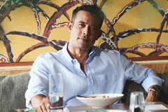 Pelakon Malaysia, Zul Ariffin, ingin menumpukan perhatian pada dunia lakonan di tanah air, Malaysia, lantas menundakan impian berhijrah ke Makkah.