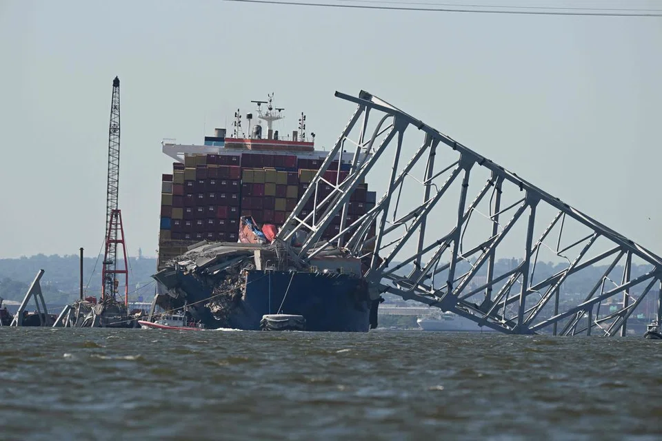 Pemandangan jambatan Francis Scott Key di Baltimore yang runtuh, selepas ia dirempuh kapal kargo MV Dali, pada 26 Mac. 