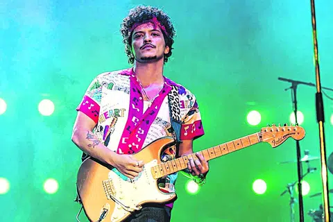 BATAL KONSERT: Penyanyi Amerika Syarikat, Bruno Mars, membatalkan konsert hari keduanya di Tel Aviv.