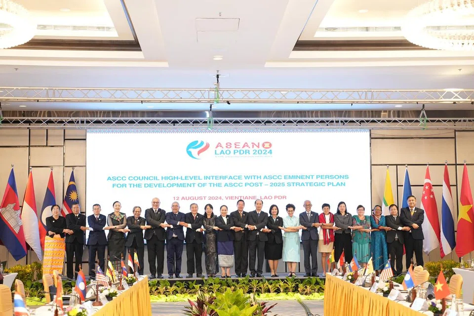 Menteri Pembangunan Sosial dan Keluarga merangkap Menteri Kedua Kesihatan, Encik Masagos Zulkifli Masagos Mohamad (tujuh dari kanan) mewakili Singapura di Mesyuarat Peringkat Tinggi Majlis Masyarakat Sosiobudaya Asean, yang berlangsung dari 12 hingga 13 Ogos di Vientiane, Laos.