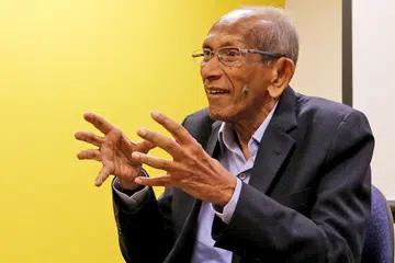 "Rakaman pada zaman dahulu memang payah dan memenatkan. Tetapi jika kita lihat kembali pada hasilnya, hingga kini lagu-lagu lama masih tetap baik dan diminati ramai. Kerana apa? Kerana segalanya dilakukan dengan teliti, bermutu, sempurna dan bersungguh-sungguh. Dari melodinya, seni katanya, susunannya dan produksinya, segalanya tidak diambil mudah atau sambil lewa. Inilah yang saya mahukan pada industri muzik Melayu hari ini. Buatlah setanding, atau lebih baik lagi di era teknologi canggih ini.'' - Yusnor Ef (gambar).