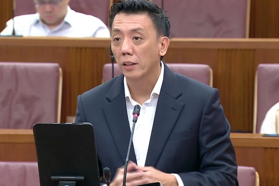 Menteri Pengangkutan merangkap Menteri Kedua Kewangan, Encik Jeffrey Siow