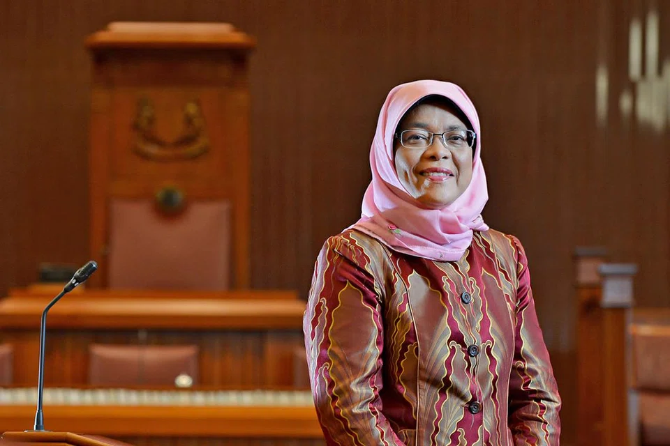 SPEAKER PARLIMEN: Dipilih Speaker Parlimen pada 14 Januari 2013, wanita pertama memegang jawatan itu. Sebelum itu beliau merupakan Menteri Negara di Kementerian Pembangunan Masyarakat, Belia dan Sukan. 