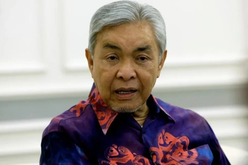 Timbalan Perdana Menteri yang juga Presiden Umno, Datuk Seri Dr Ahmad Zahid Hamidi, ketika ditemubual media di Pusat Dagangan Dunia, Kuala Lumpur, pada 3 Mei. 